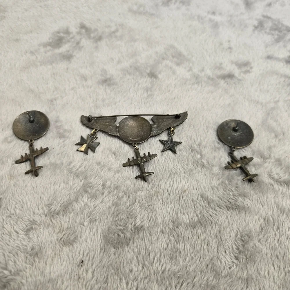 Vintage 1988 JJ Jonette Aviation Brooch Earring Set B-17 Airplane Globe Wings